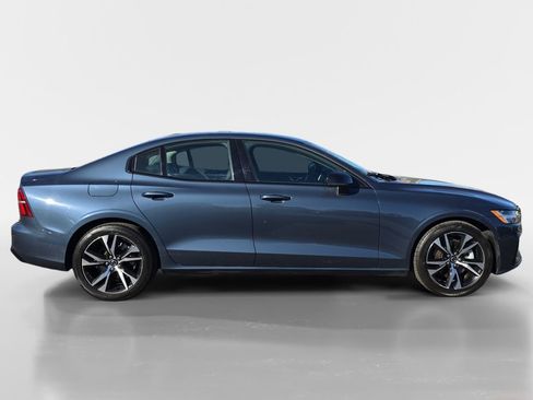 Used 2024 Volvo S60 B5 Plus image 6