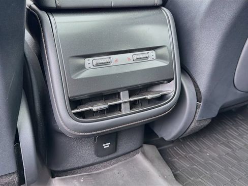 Used 2026 Lincoln Nautilus Premier w/ Equipment Group 102A AWD/4WD image 29