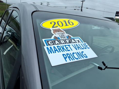 Used 2016 Toyota Sienna XLE FWD image 9