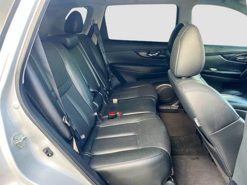 Used 2019 Nissan Rogue SL FWD image 28