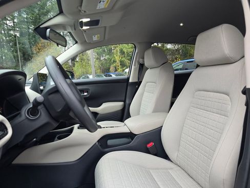 Certified 2026 Honda HR-V LX image 2