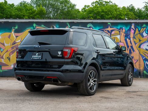 Used 2017 Ford Explorer Sport AWD/4WD image 8