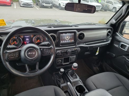 Used 2022 Jeep Wrangler Unlimited Sport image 24