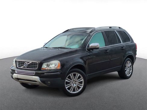 Used 2010 Volvo XC90 V8 image 1