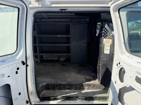 Used 2009 Ford E-350 and Econoline 350 Super Duty image 26