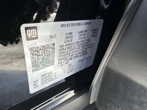 Used 2024 Chevrolet Trax LT w/ Driver Confidence Package image 14