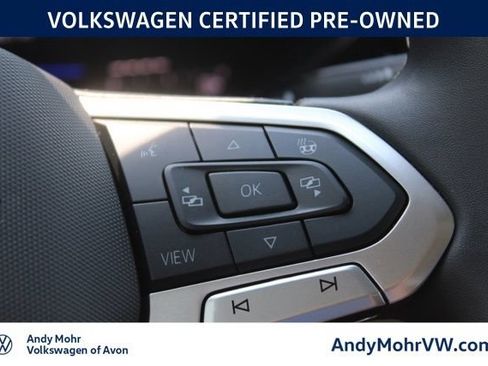 Used 2024 Volkswagen Taos SE AWD/4WD image 32