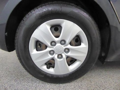 Used 2018 Kia Forte LX image 30