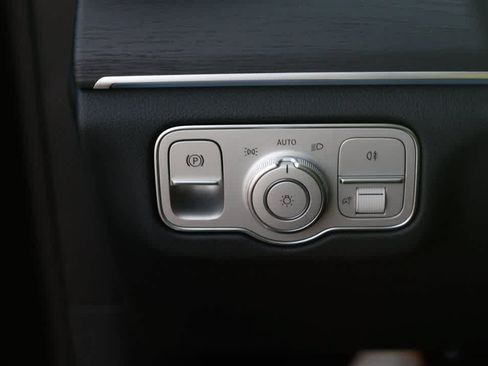 Used 2026 Mercedes-Benz GLE 350 4MATIC image 11