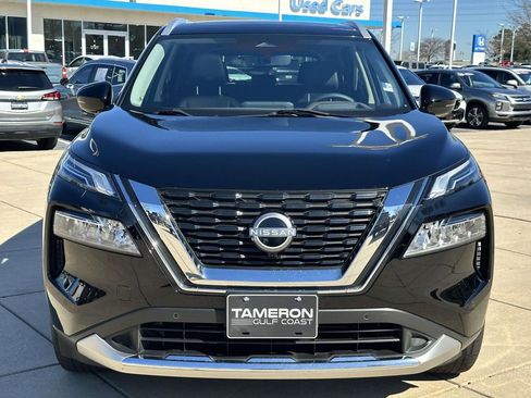 Used 2023 Nissan Rogue Platinum w/ Platinum Premium Package image 2