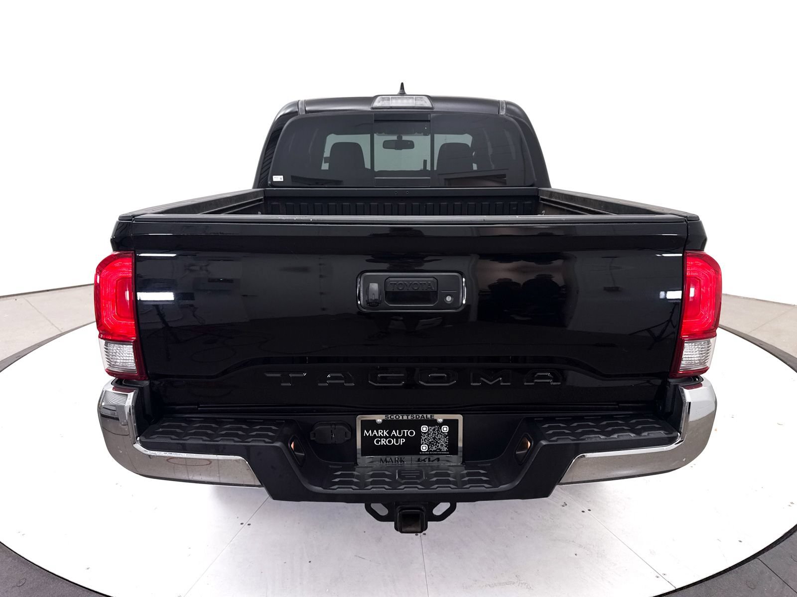 Used 2017 Toyota Tacoma TRD Off-Road w/ Tow Package RWD image 14