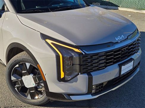 New 2026 Kia Sportage EX image 3