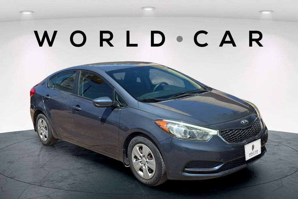 Used 2016 Kia Forte LX FWD image 1
