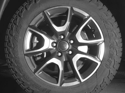 Used 2025 Jeep Compass Trailhawk AWD/4WD image 12