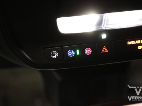 Used 2025 Chevrolet Equinox LT w/ Safety and Technology Package image 24