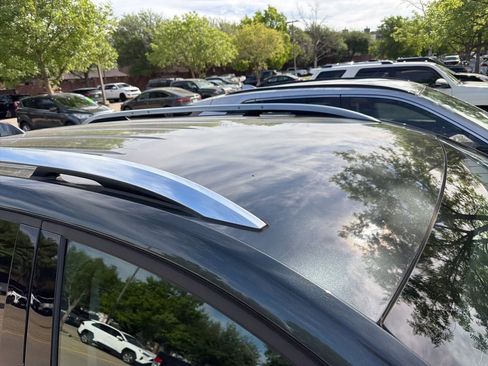 Used 2018 Chevrolet Equinox Premier image 4