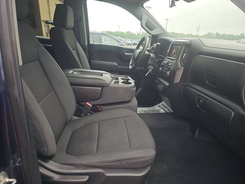 Used 2020 Chevrolet Silverado 1500 Custom Trail Boss w/ Custom Convenience Package AWD/4WD image 8