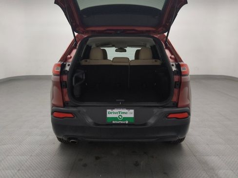 Used 2015 Jeep Cherokee Latitude FWD image 29