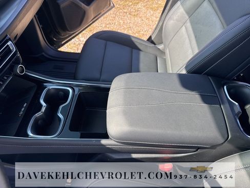 Certified 2025 Chevrolet Traverse LT w/ Midnight/Sport Edition image 17