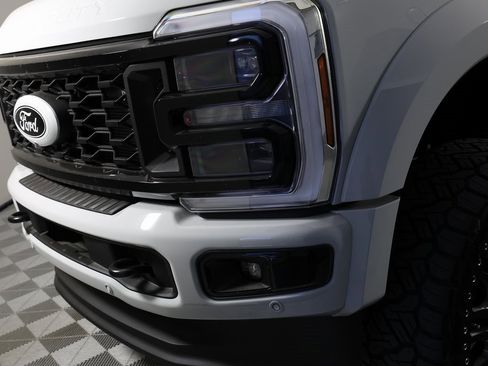 Used 2025 Ford F450 Platinum w/ Platinum Plus Package image 42