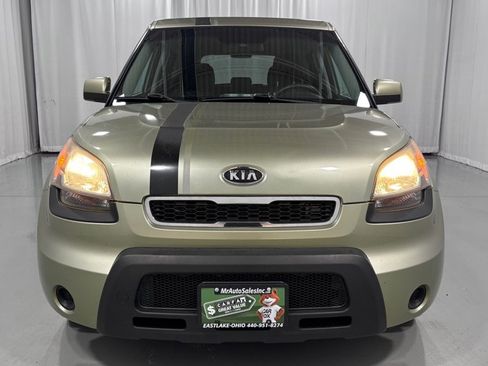 Used 2011 Kia Soul + FWD image 2