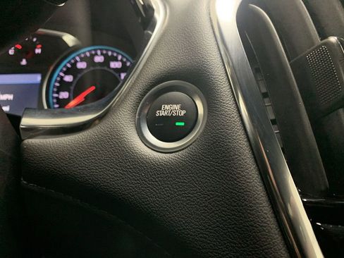 Used 2023 Chevrolet Traverse LT w/ LPO, Floor Liner Package AWD/4WD image 43