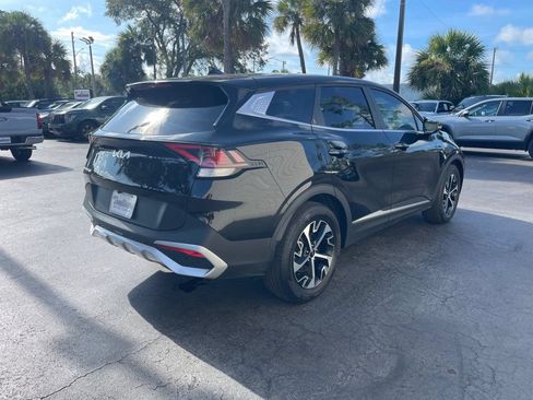 Used 2025 Kia Sportage EX FWD image 6