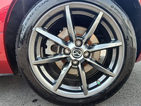 Used 2019 MAZDA MX-5 Miata RF Grand Touring RWD image 9