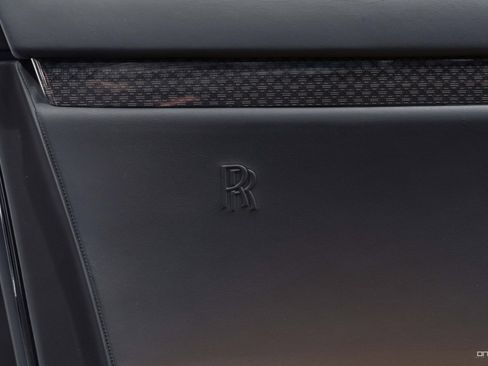 Used 2022 Rolls-Royce Ghost Black Badge image 39