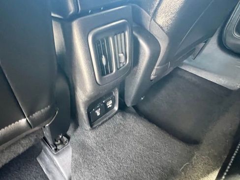 Used 2018 Jeep Compass Limited w/ Navigation Group image 25