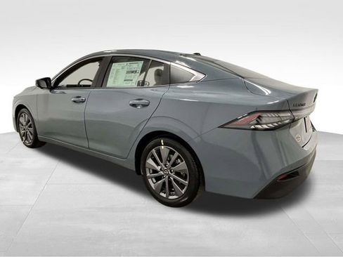 New 2026 Nissan Sentra SL FWD image 4