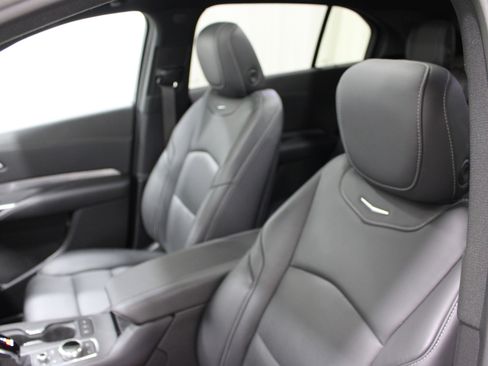 Used 2024 Cadillac XT4 Premium Luxury AWD/4WD image 4