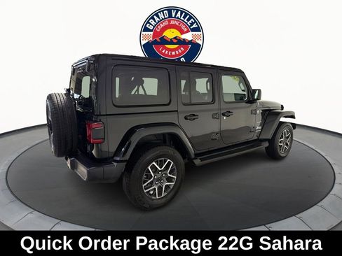 Used 2024 Jeep Wrangler Sahara image 6