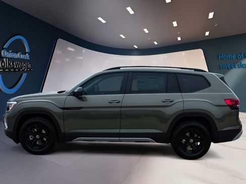 New 2026 Volkswagen Atlas Peak Edition image 7
