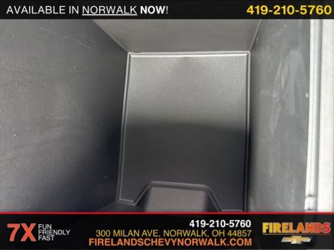 New 2025 Chevrolet Traverse LT w/ Driver Confidence Package image 30