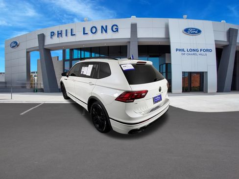 Used 2022 Volkswagen Tiguan SE R-Line AWD/4WD image 3