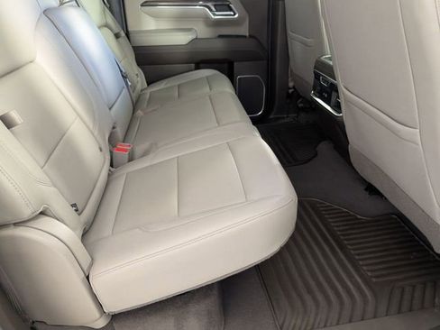 Certified 2023 Chevrolet Silverado 1500 LTZ w/ Technology Package AWD/4WD image 31
