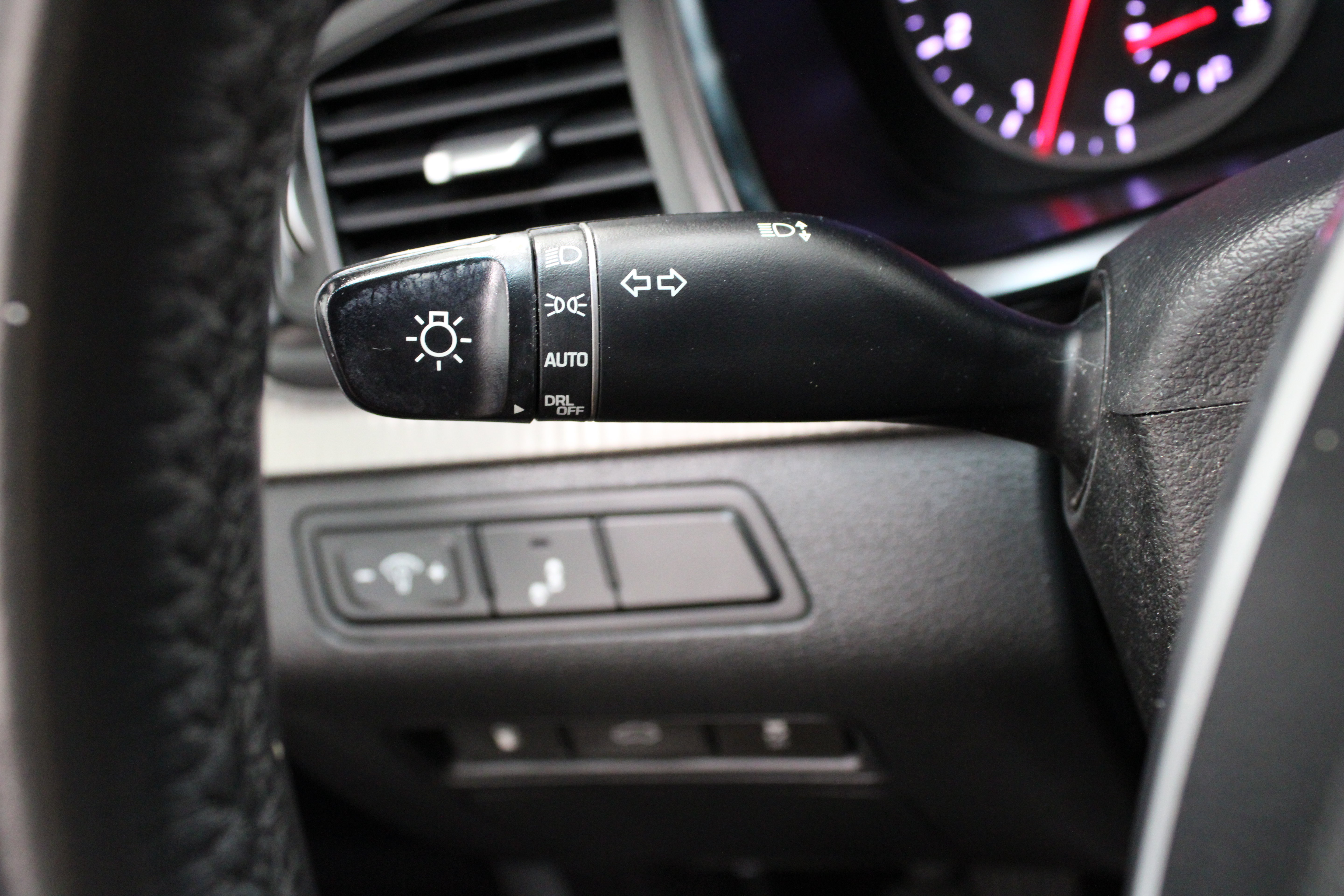 Used 2018 Hyundai Sonata Sport FWD image 26