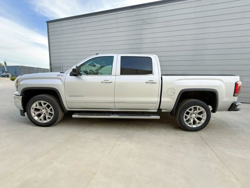 Used 2017 GMC Sierra 1500 SLT w/ SLT Premium Package image 4
