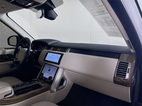 Used 2019 Land Rover Range Rover Long Wheelbase Supercharged image 31
