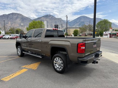 Used 2015 GMC Sierra 2500 Denali w/ Duramax Plus Package AWD/4WD image 7