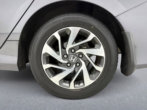 Used 2018 Honda Civic EX image 24