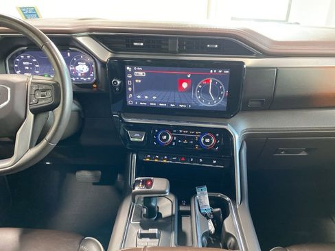 Used 2022 GMC Sierra 1500 Denali w/ Denali Reserve Package image 22