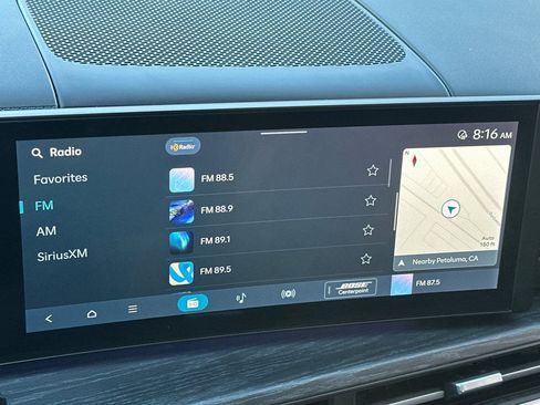 Used 2025 Hyundai Santa Fe Limited image 22