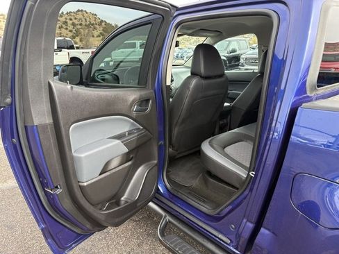 Used 2017 Chevrolet Colorado Z71 image 16