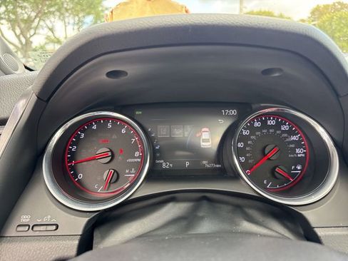 Used 2019 Toyota Camry XSE image 15