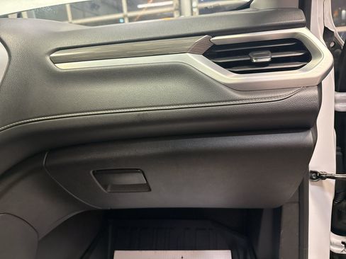 Used 2019 GMC Acadia SLT w/ LPO, Floor Liner Package AWD/4WD image 25