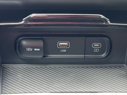 New 2025 Kia Sportage LX image 8