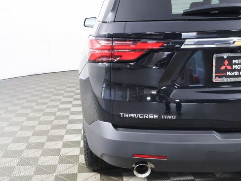 Used 2023 Chevrolet Traverse LT w/ Rear Camera Mirror Package AWD/4WD image 16