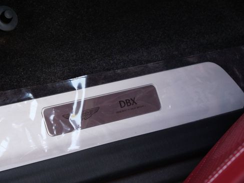 New 2026 Aston Martin DBX 707 image 23